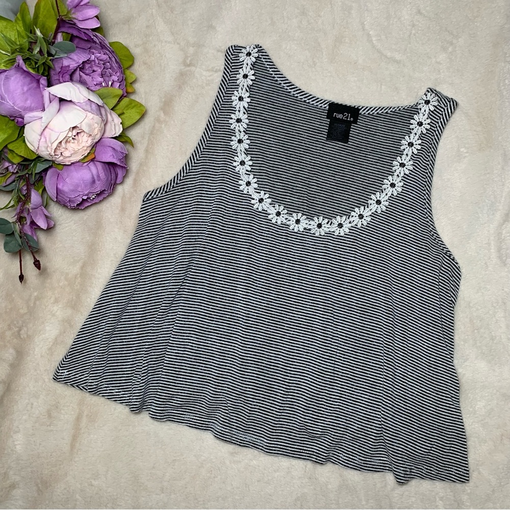 Rue21 Black and White Striped Tank Top
